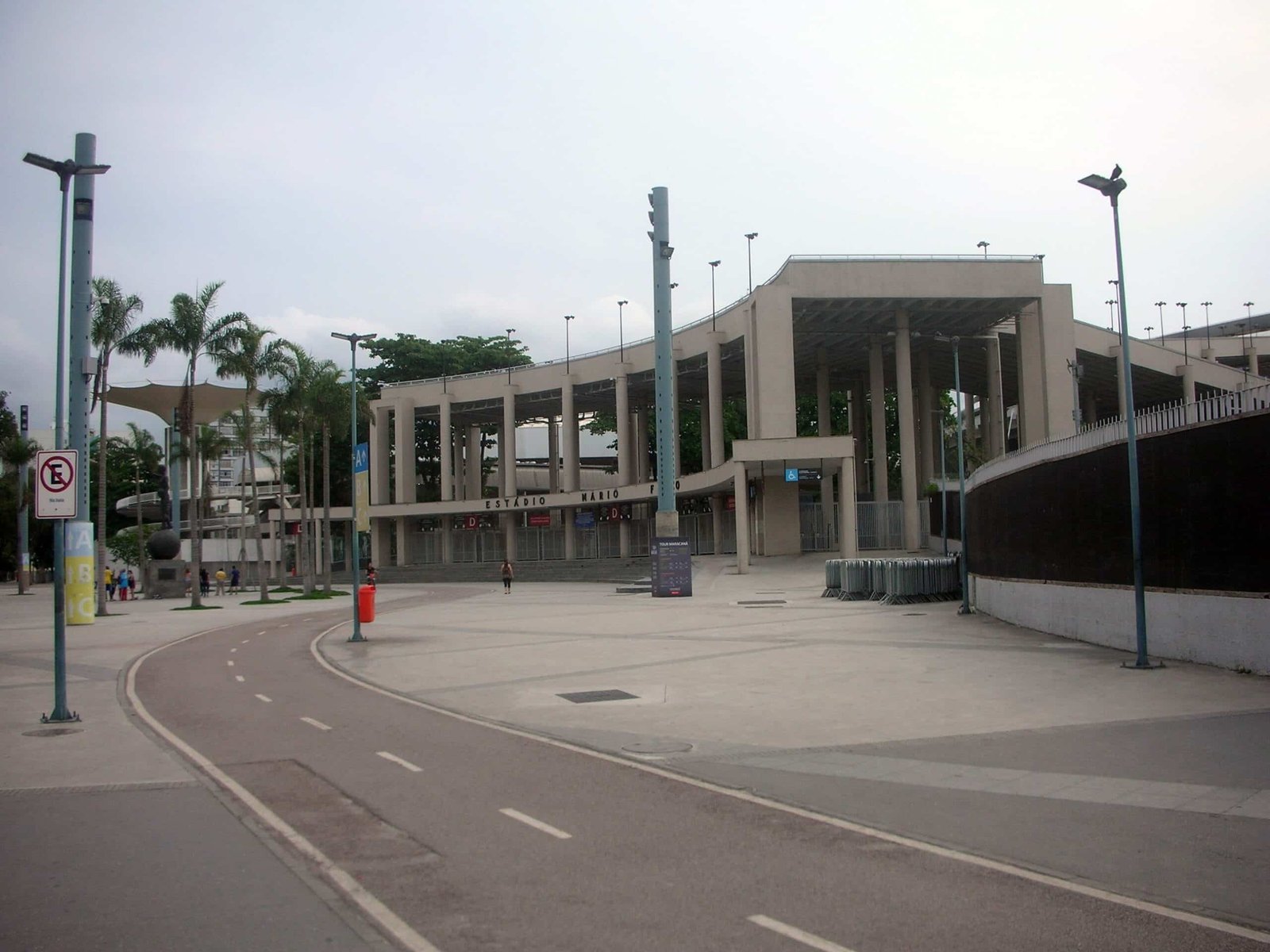 Aspecto externo do Maracana stadium exterior view in Rio de Janeiro Brazil